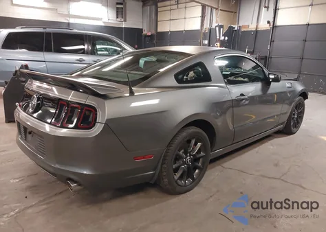 2013 Ford Mustang V6 из США, поврежденный, VIN 1ZVBP8AM6D5230832